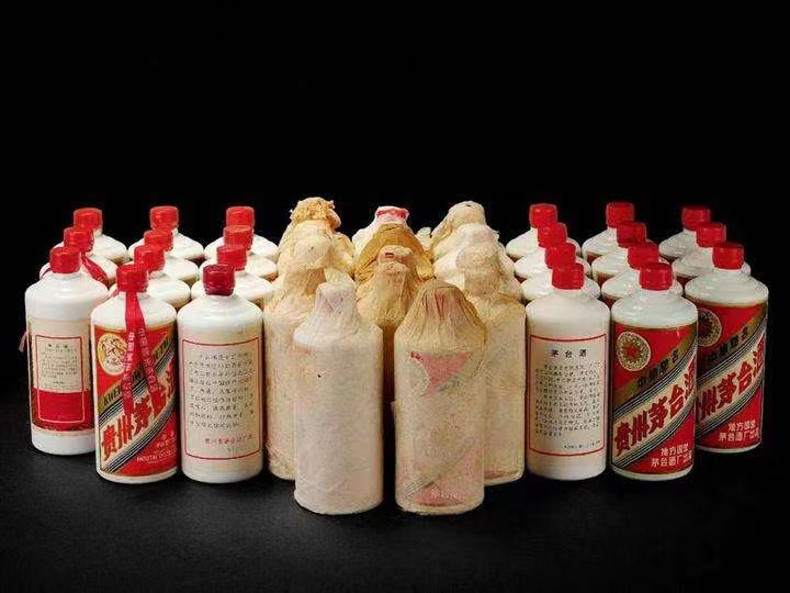 东山老酒回收上门哪里回收(附近上门回收茅台酒）?